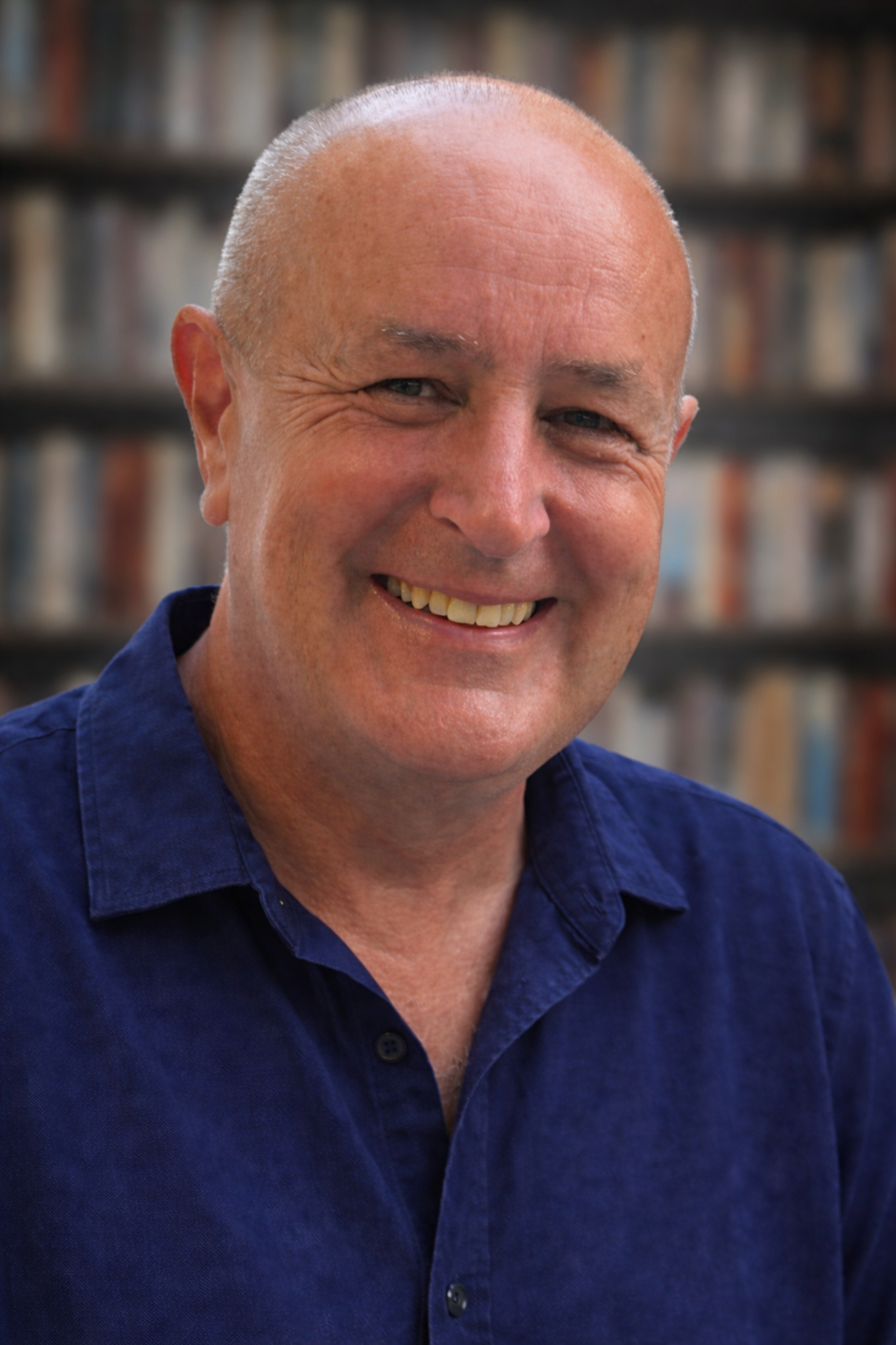 Author portrait of Lee Barnes